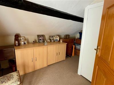 DRESSING ROOM/ STUDY